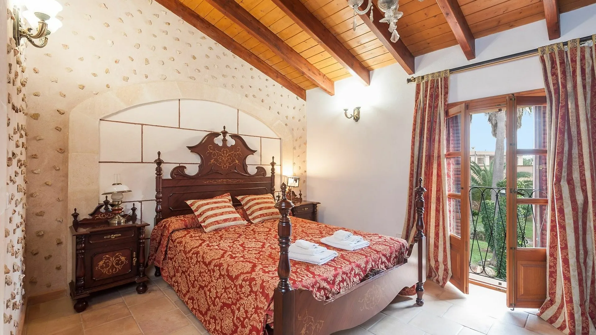 Villa Cas Metge Monjo María de la Salud