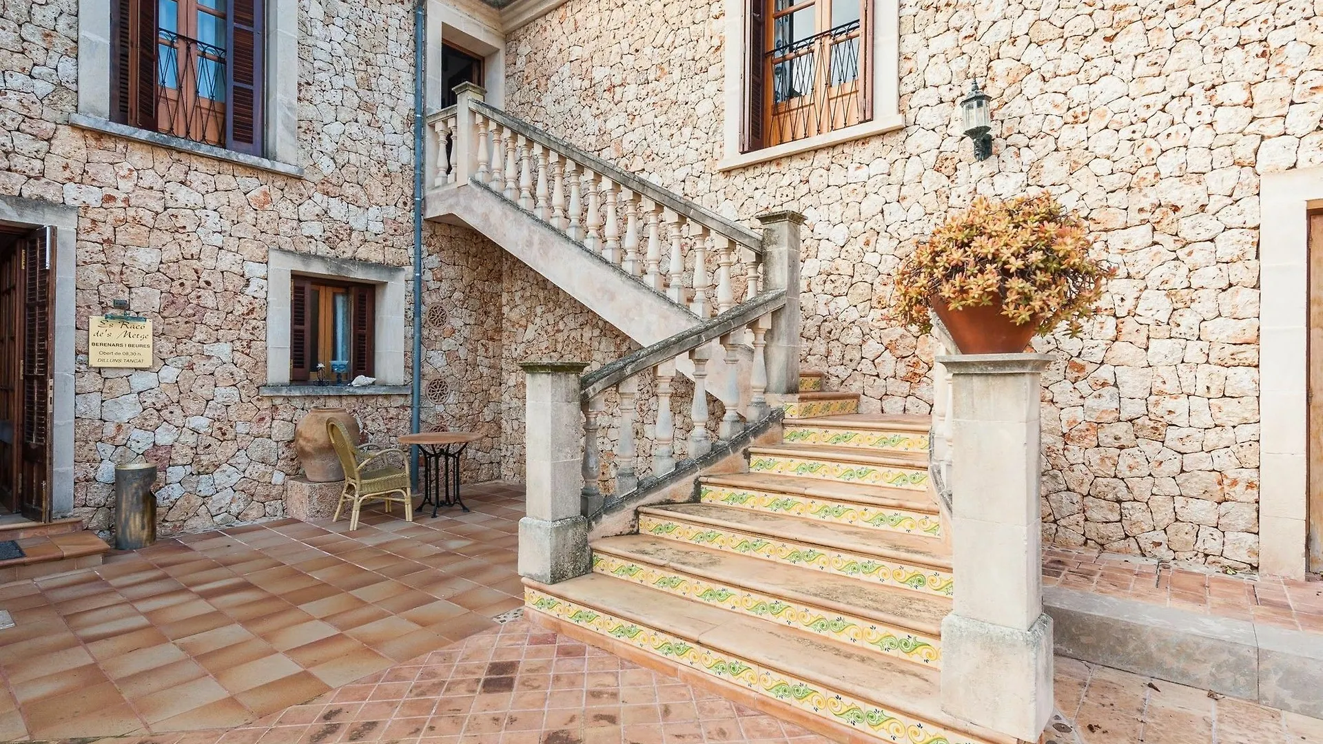 Villa Cas Metge Monjo María de la Salud